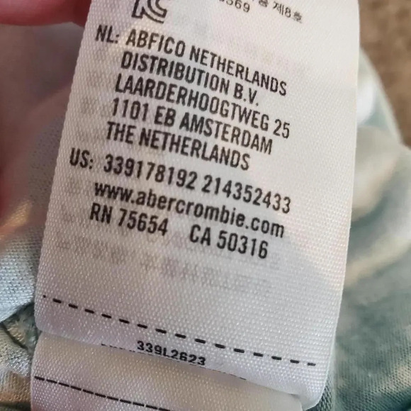 Hollister Must-Have Collection Blue Tie-Dye V-Neck Tee Size Small - Picture 11 of 11